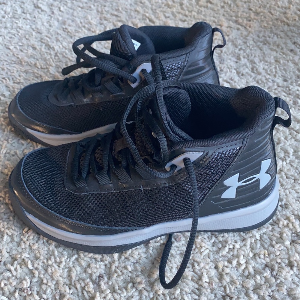 Boys Under Armour basketball high top shoes
